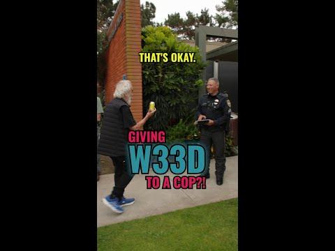 Tommy Chong — Tommy Chong gives W33D to a COP